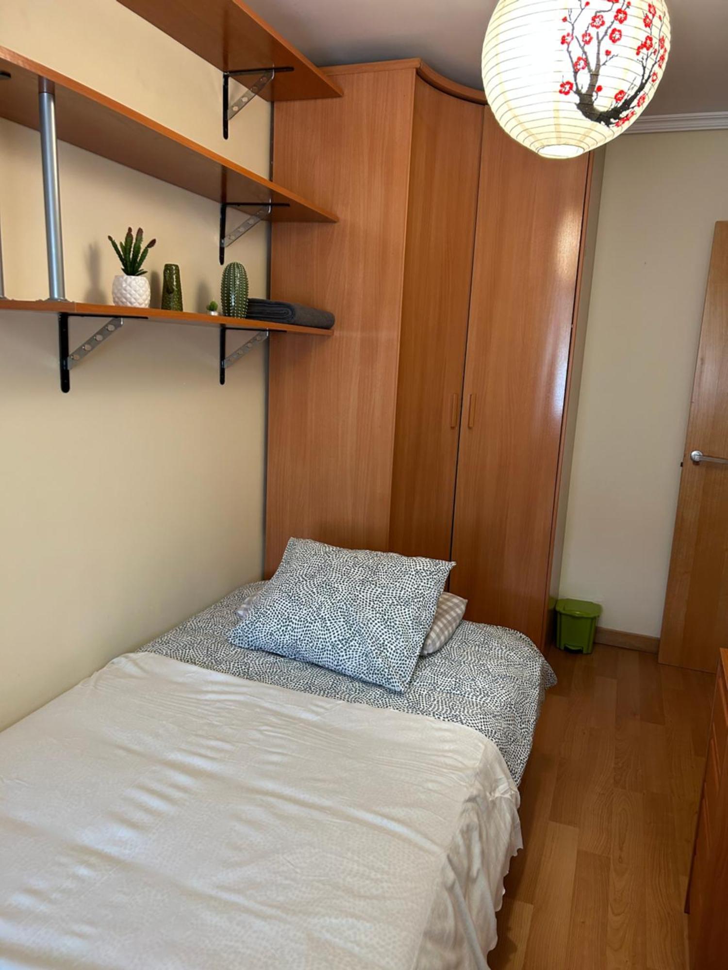 מדריד Comoda Habitacion Individual מראה חיצוני תמונה